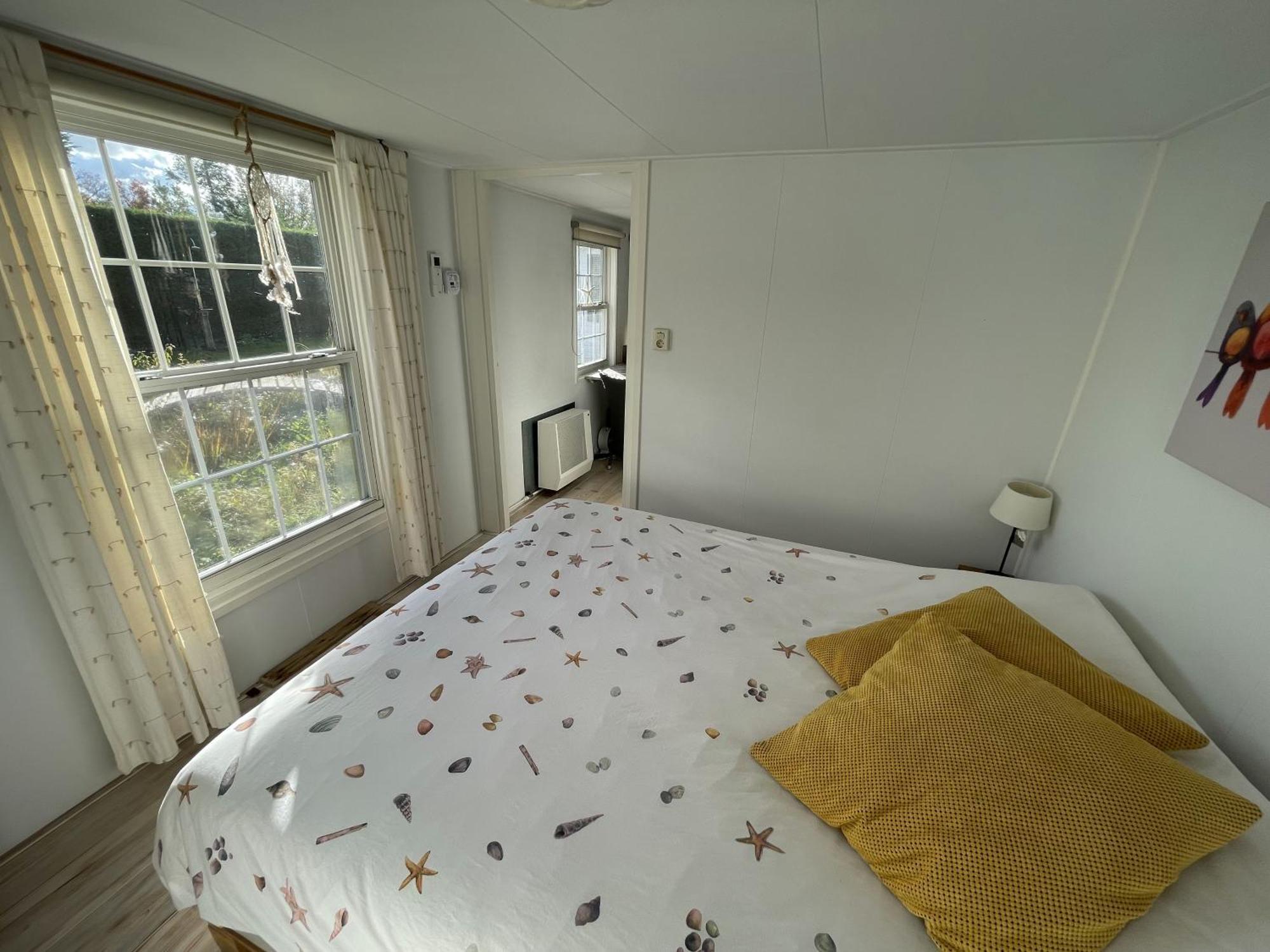 Vakantiehuis Your Private Zeeland Getaway - Cosy With Large Garden *