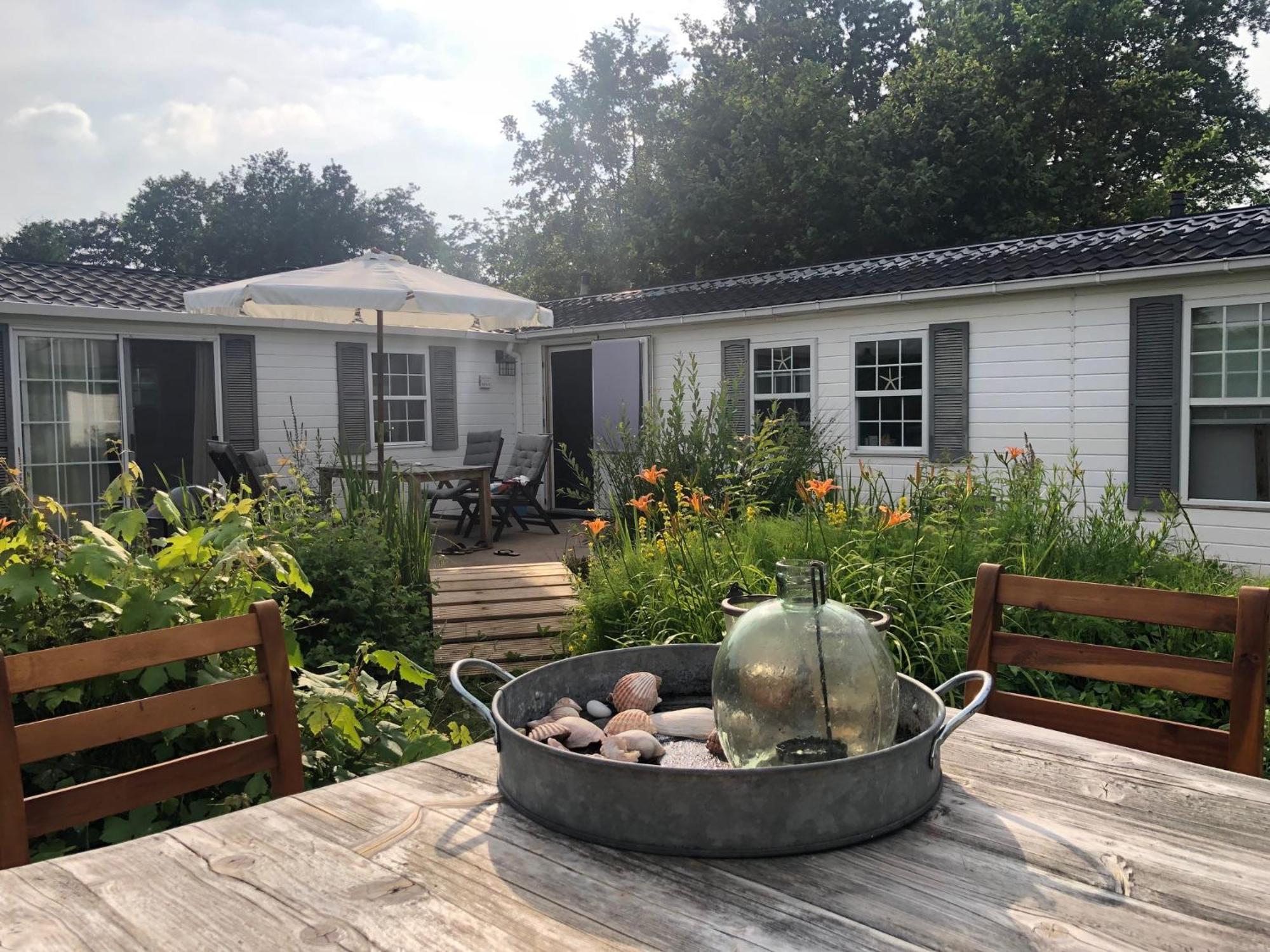 Your Private Zeeland Getaway - Cosy With Large Garden * Heinkenszand
