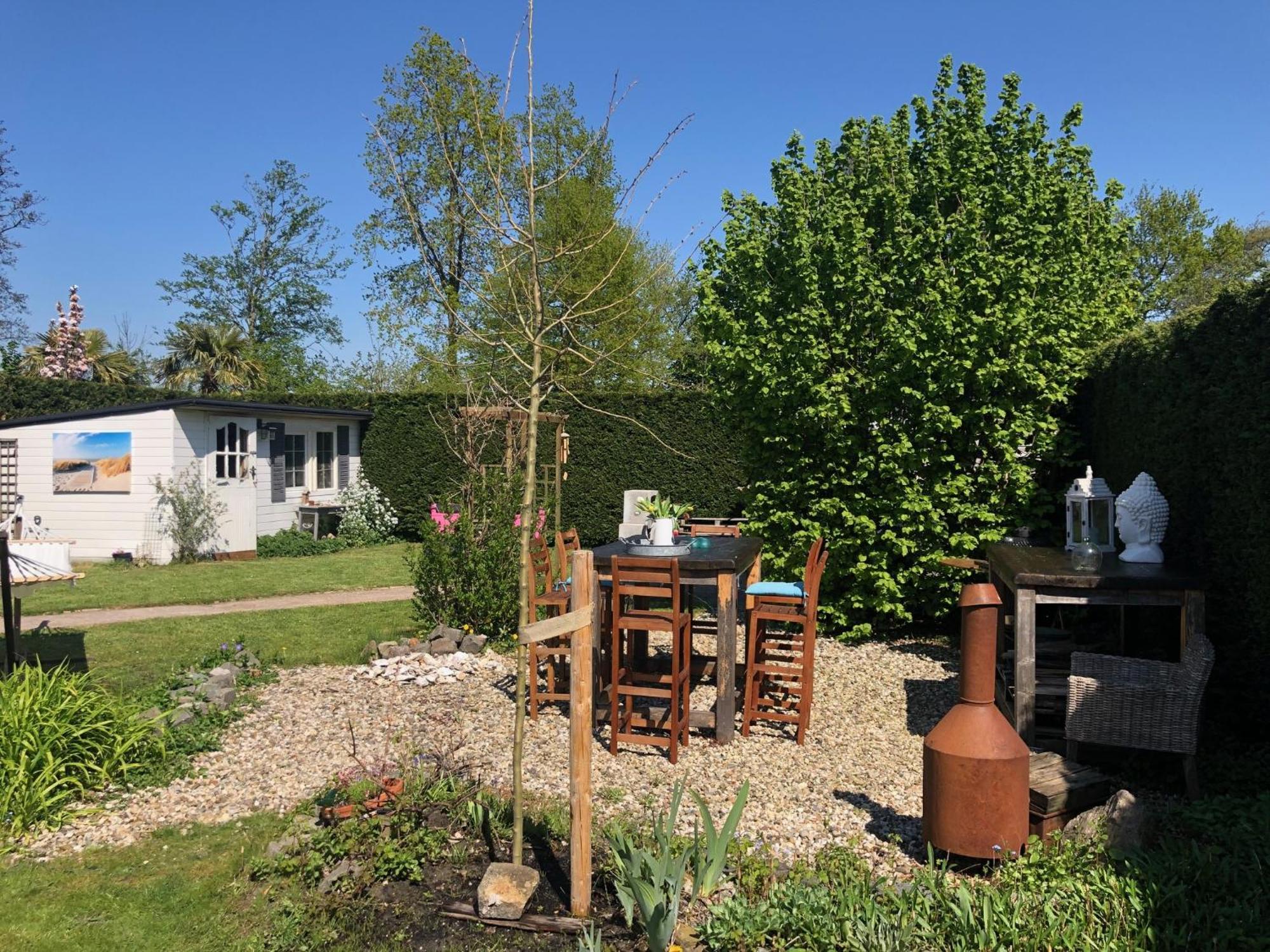 Your Private Zeeland Getaway - Cosy With Large Garden Vakantiehuis